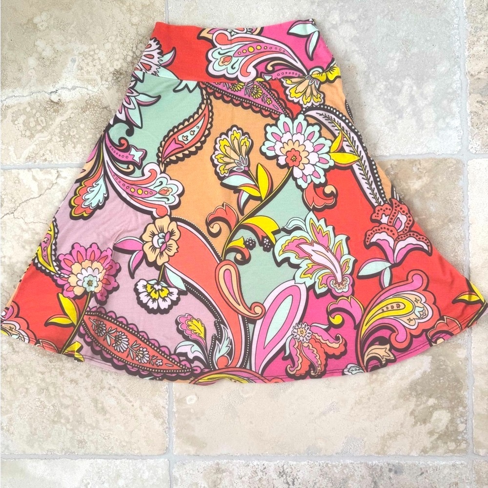 Salaam Flippy Skirt. Print Coyote Moon.  Size XS